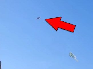 Mysterious footage that is sure to creep you out. This plane doesn't move while in the sky.
